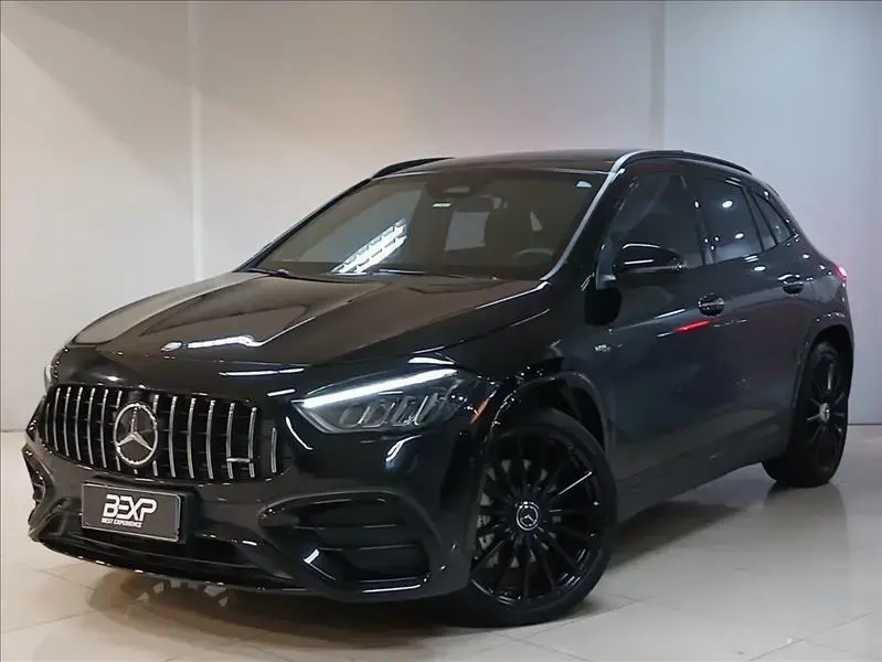 galeria GLA 35 AMG