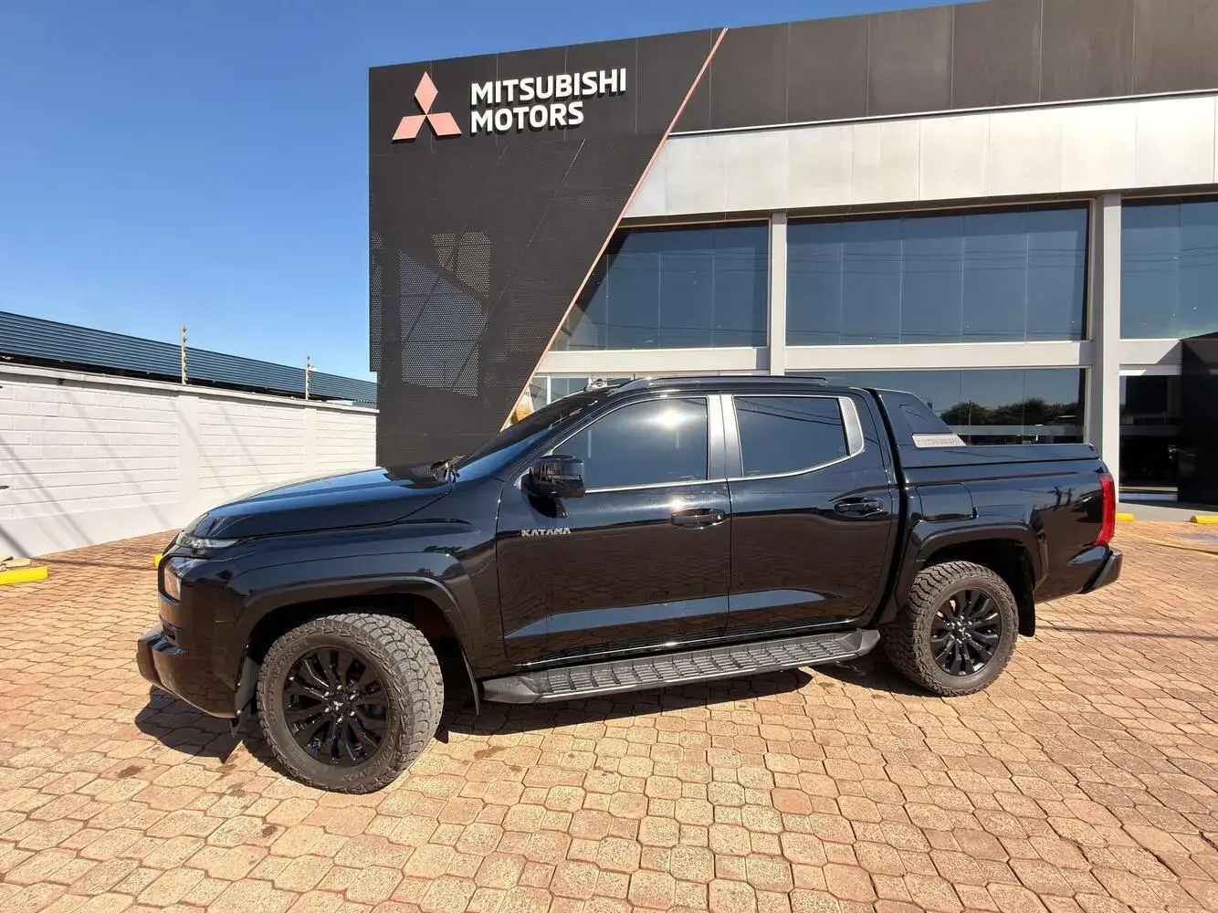 galeria MITSUBISHI TRITON KATANA 4X4