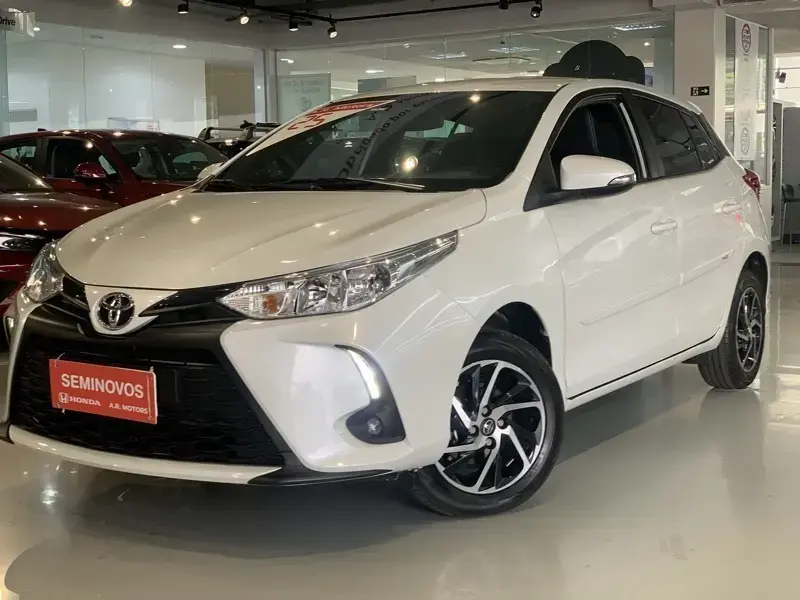 galeria Yaris