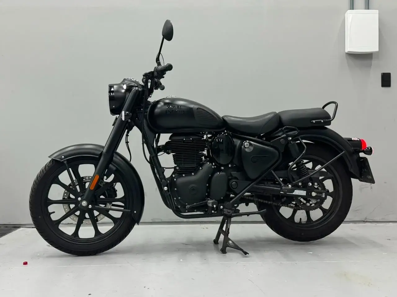 galeria Classic 350 Dark