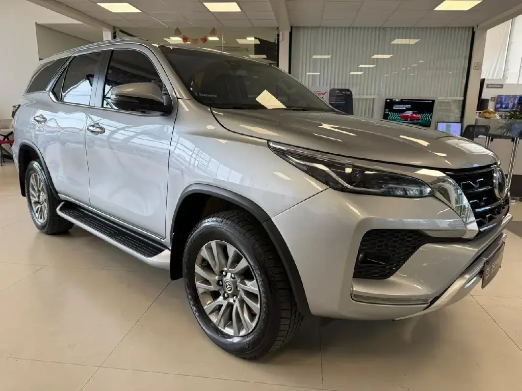 galeria HILUX SW4