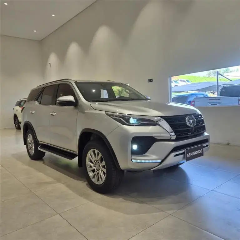galeria HILUX