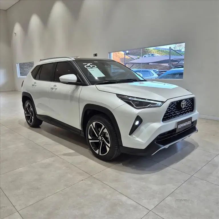 galeria YARIS CROSS