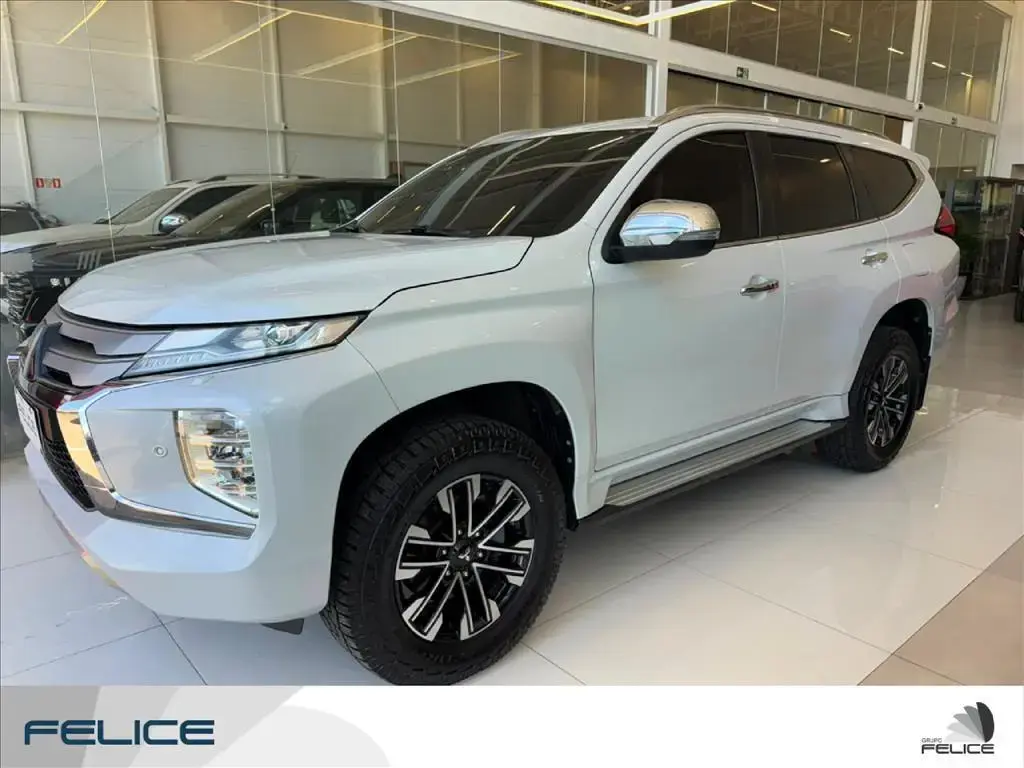galeria PAJERO SPORT