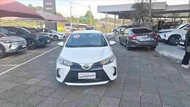 YARIS 1.5 16V FLEX SEDAN XS MULTIDRIVE