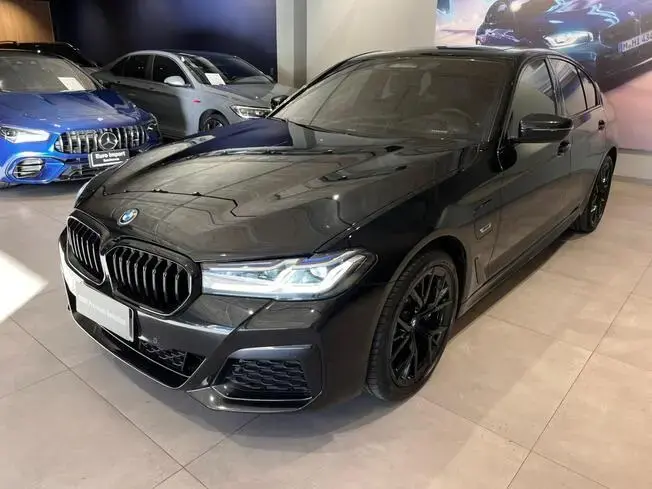 Bmw 530e M Sport 2.0 Turbo Híbrido Dark Edition (Aut)