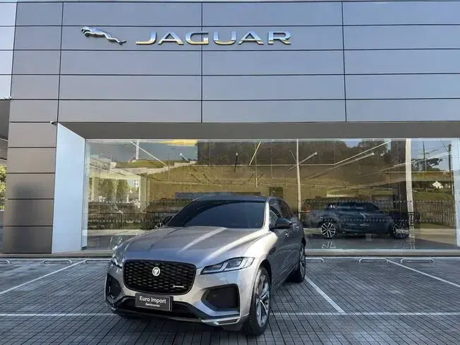 Jaguar F-Pace 2.0 R-Dynamic SE 404cv (Híbrido)