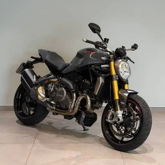 Ducati Monster 1200 S