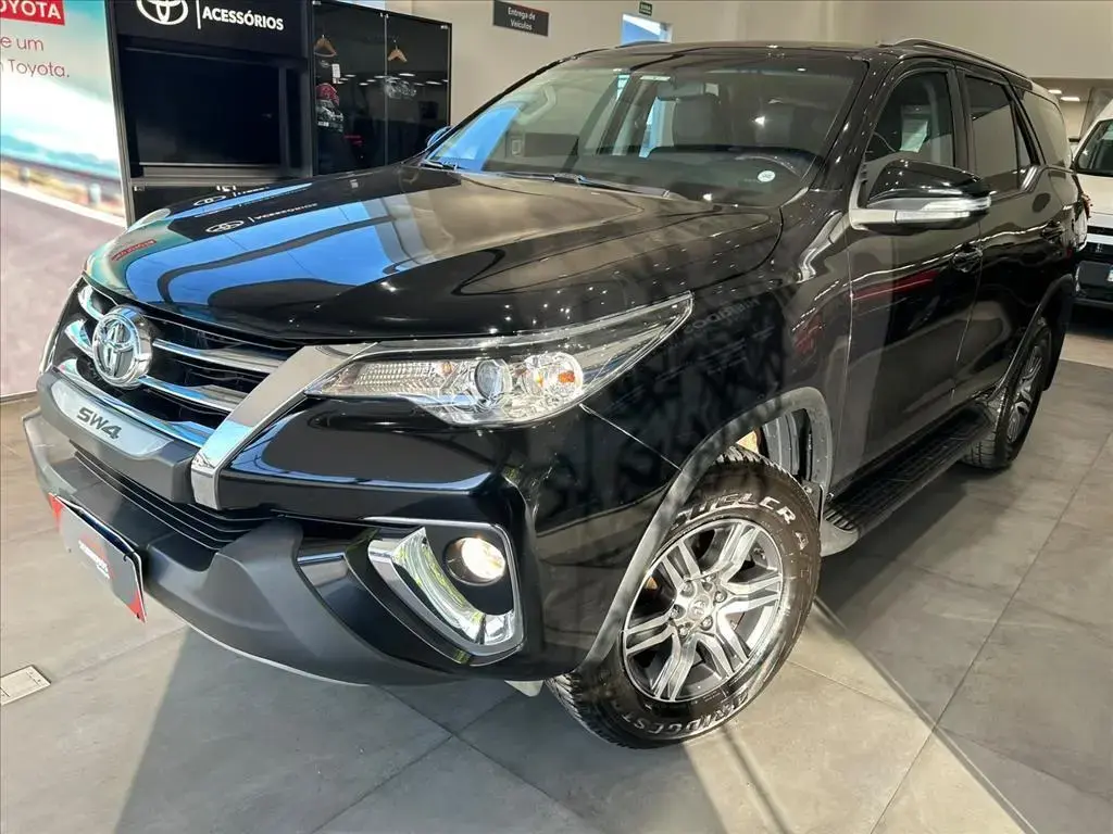 galeria HILUX SW4