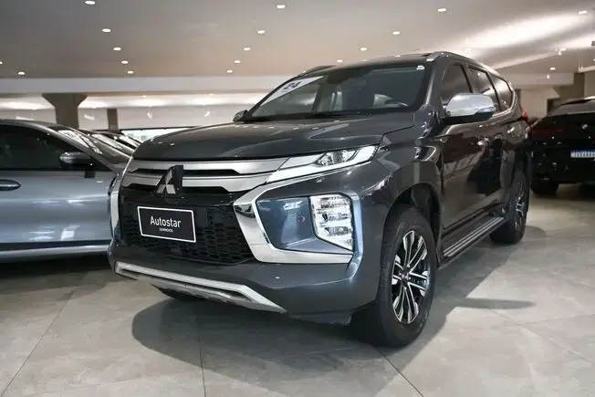 Mitsubishi Pajero Sport HPE-S 2.4