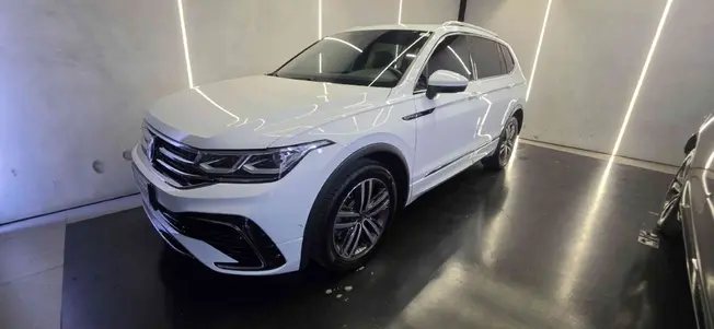 Volkswagen TIGUAN 2.0 300 TSI GASOLINA ALLSPACE R-LINE AUTOMÁTICO
