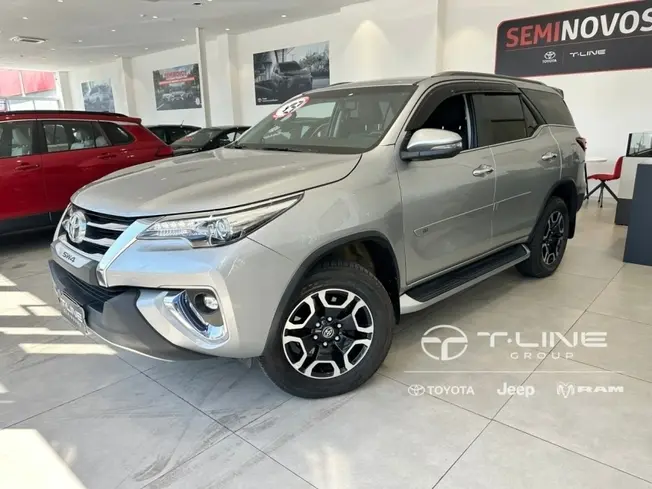 HILUX SW4