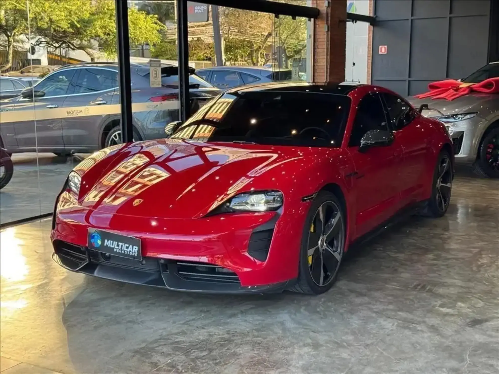 TAYCAN TURBO S ELÉTRICO