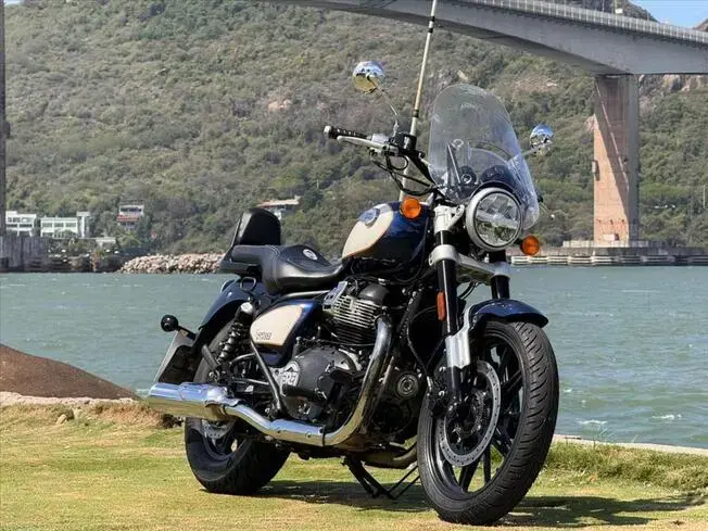 Royal Enfield METEOR 350 SUPERNOVA