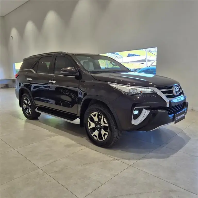 galeria HILUX SW4