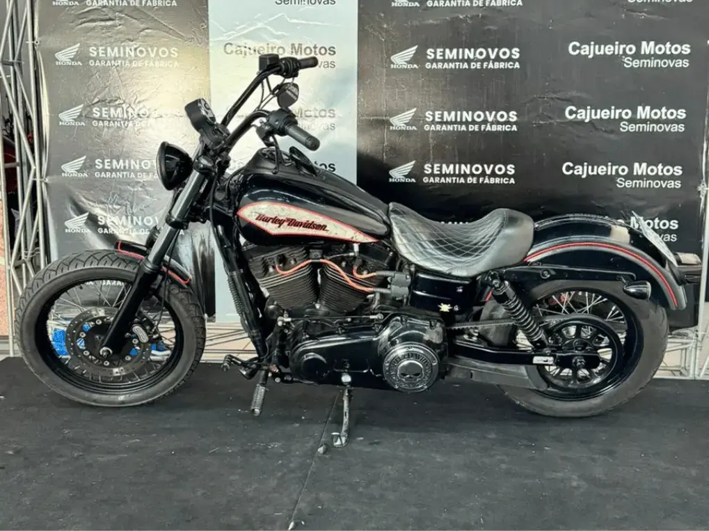 galeria Harley Davidson Dyna Street Bob Seminovas