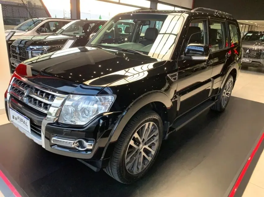 galeria PAJERO FULL