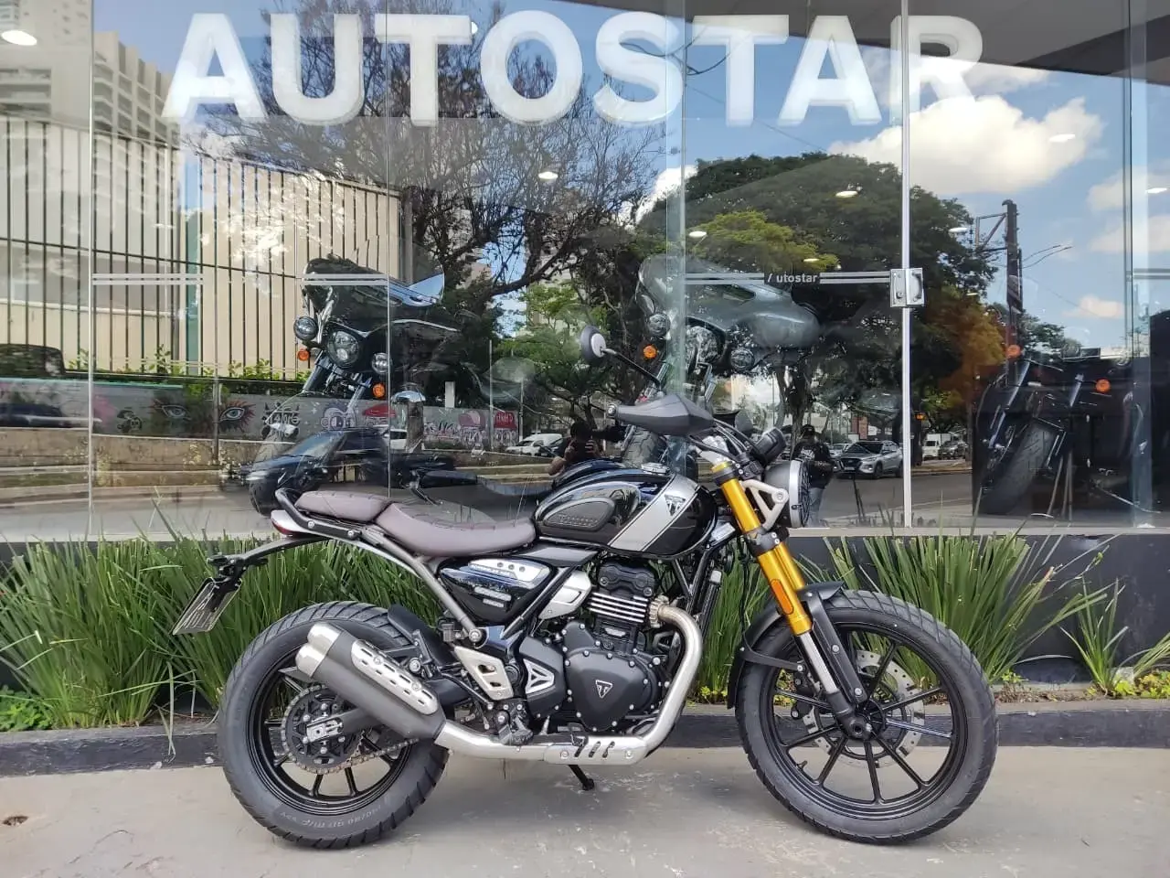 galeria Scrambler 400 X