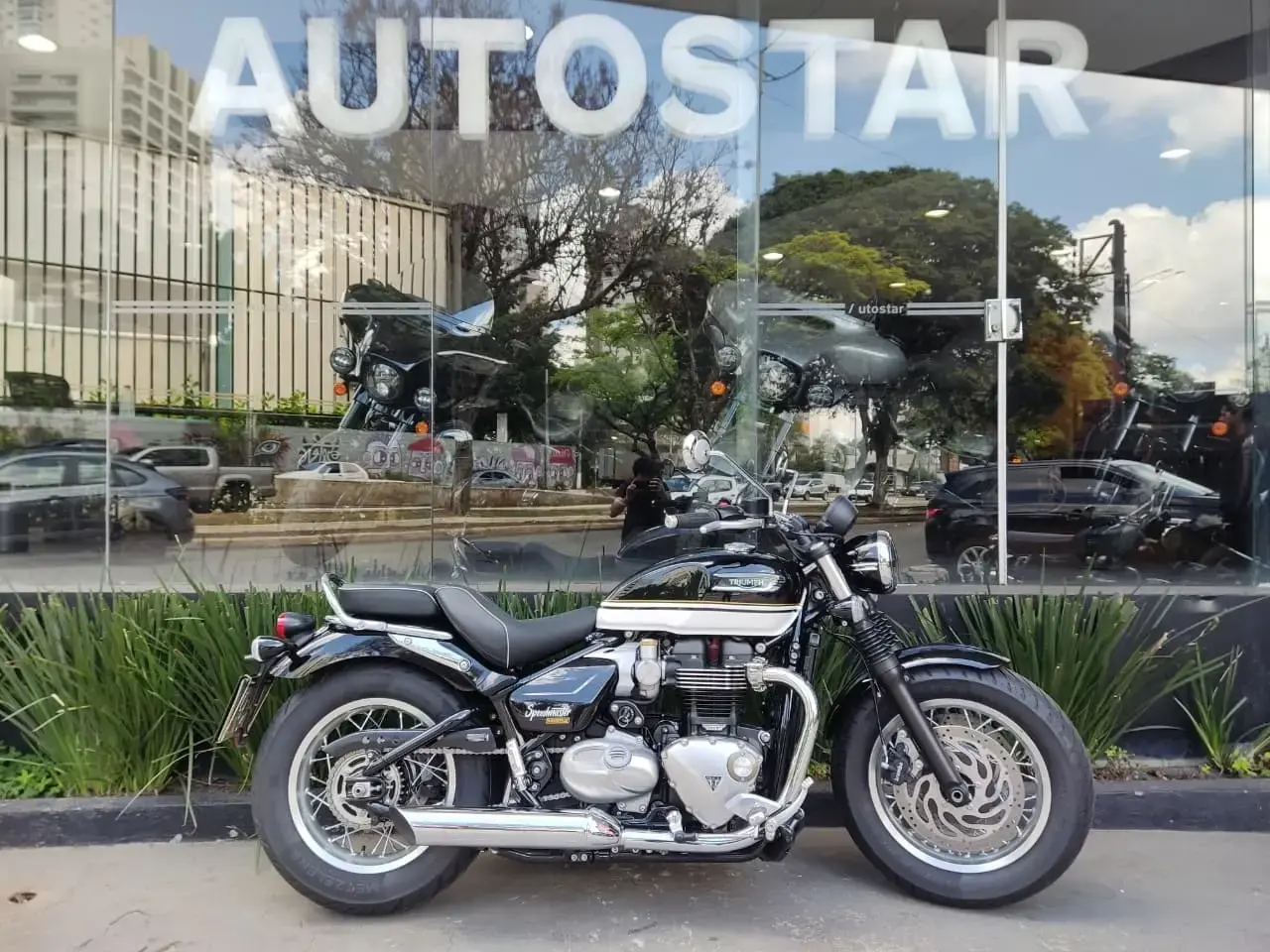 galeria Bonneville Speedmaster
