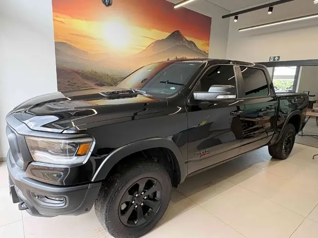 Ram 1500 5.7 V8 GASOLINA REBEL CD 4X4 AUTOMÁTICO