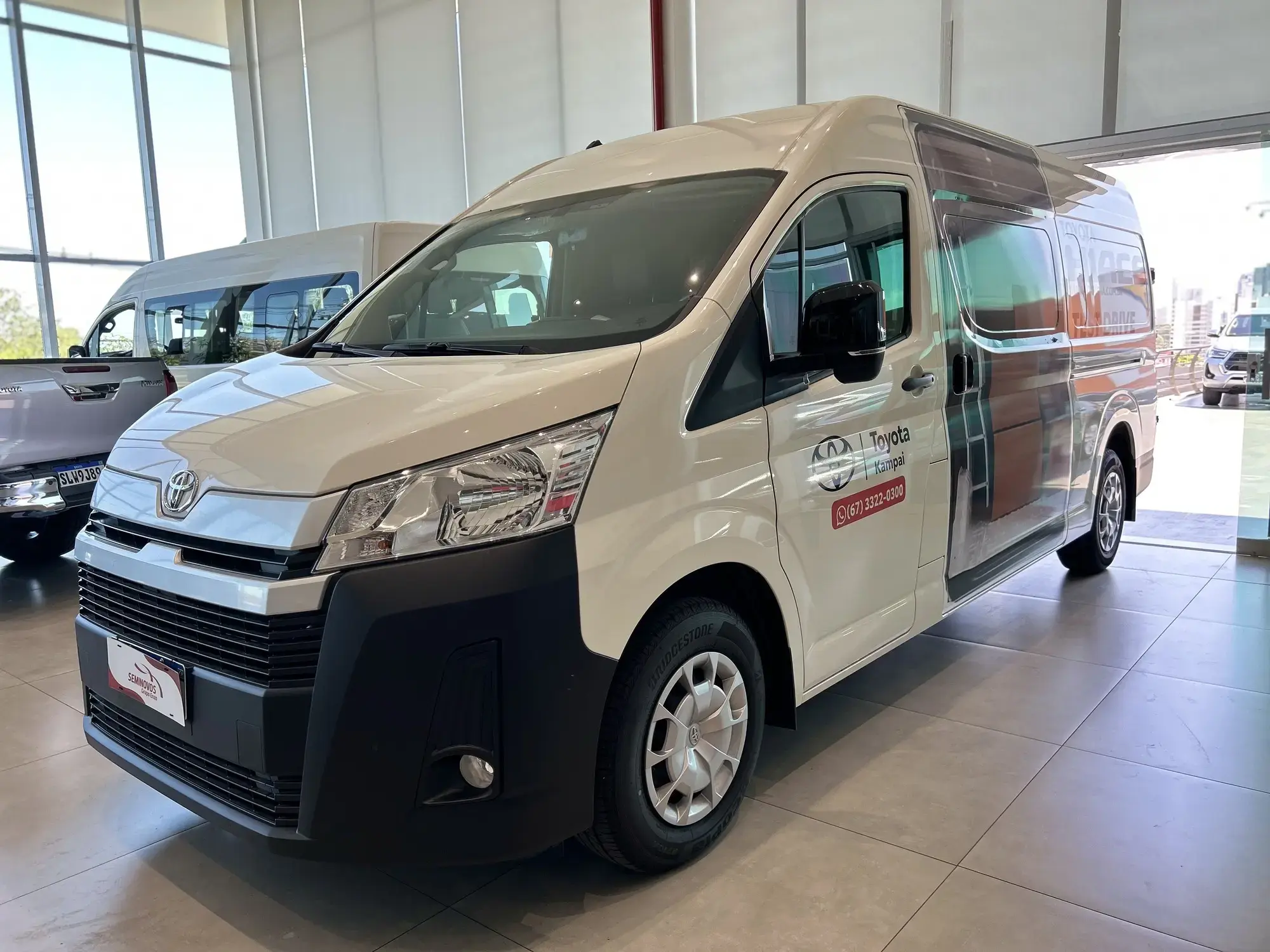 Hiace 2.8 D-4D Turbo Diesel Furgão Dx Automático 3