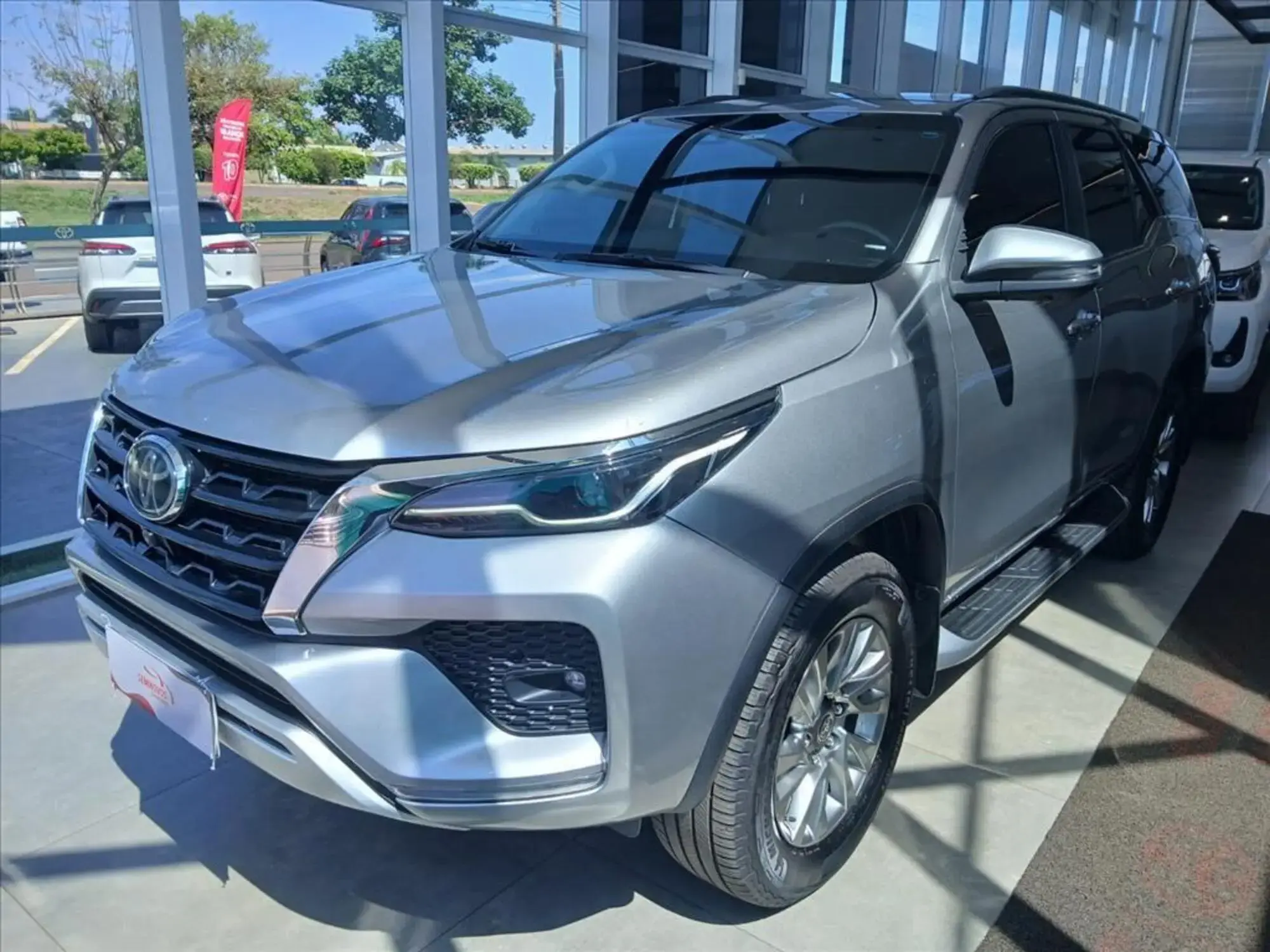 Hilux Sw4 2.8 D-4D Turbo Diesel Srx 4X4 Automático 7