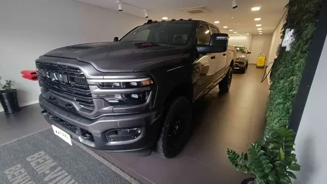 Ram 3500 6.7 I6 TURBO DIESEL LARAMIE CD 4X4 AUTOMÁTICO