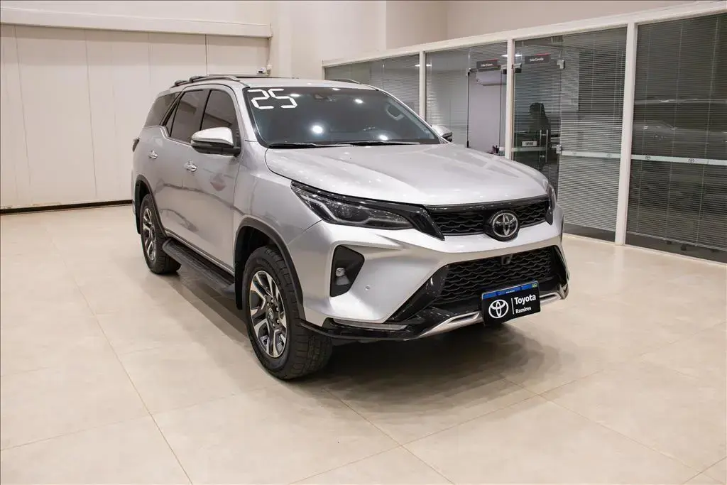 galeria HILUX SW4