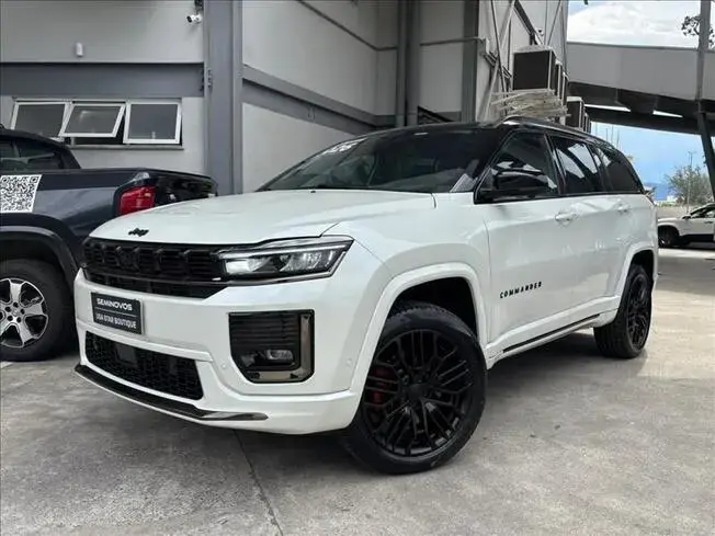 COMMANDER