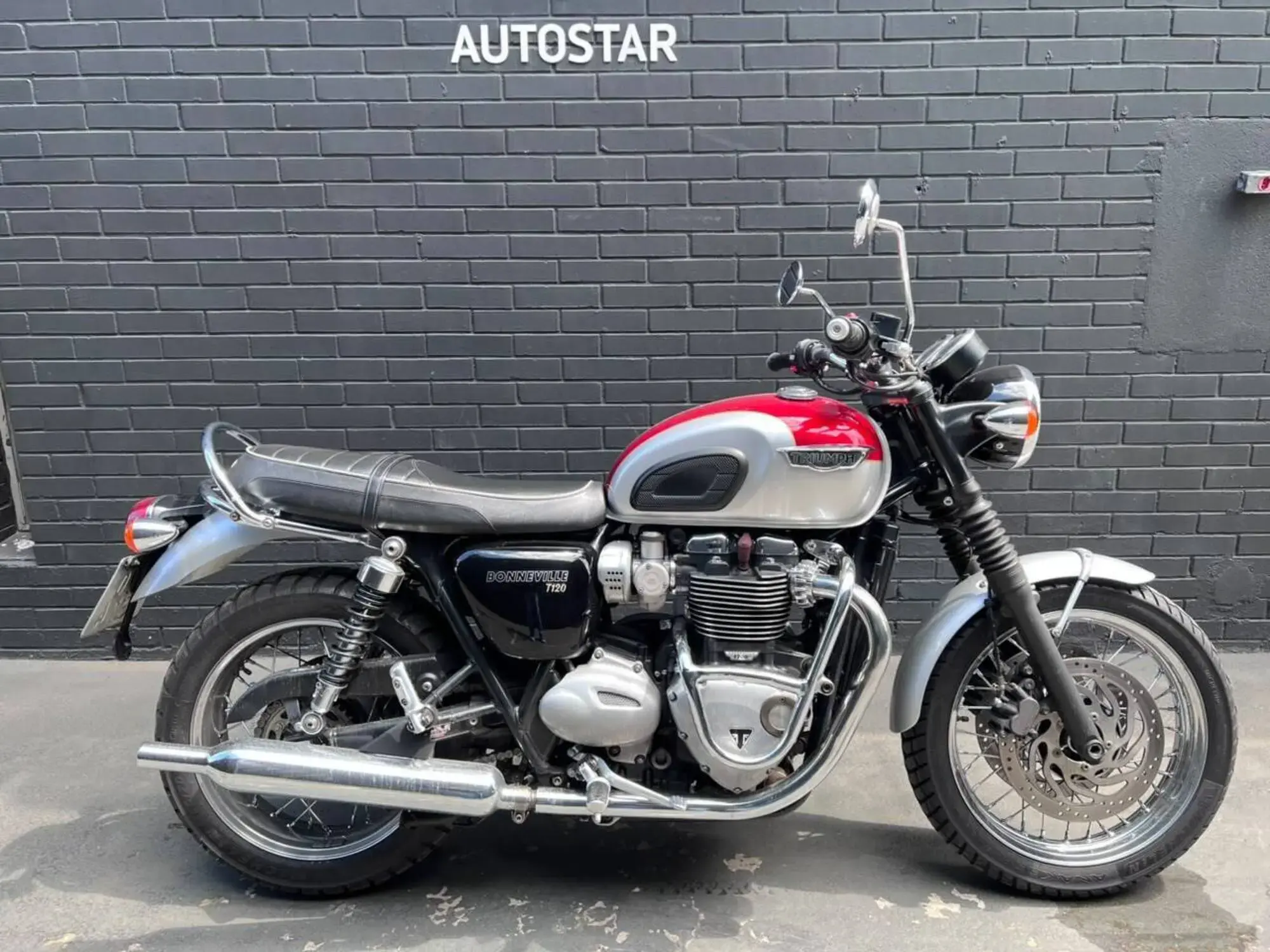 Bonneville T120 T120