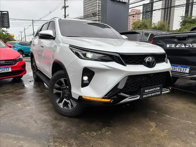 HILUX SW4