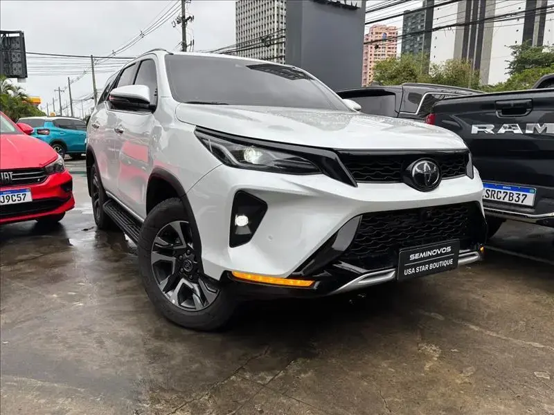 galeria HILUX SW4