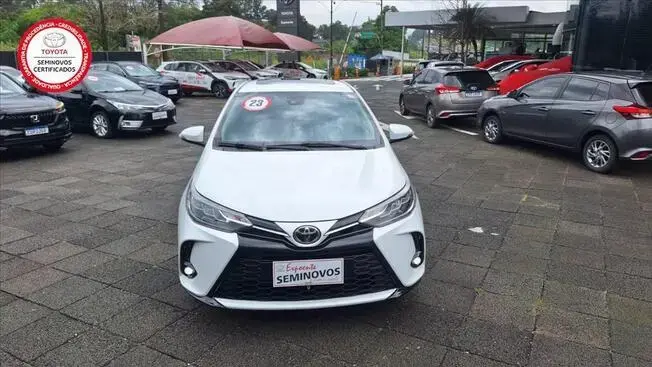 YARIS 1.5 16V FLEX SEDAN XLS CONNECT MULTIDRIVE