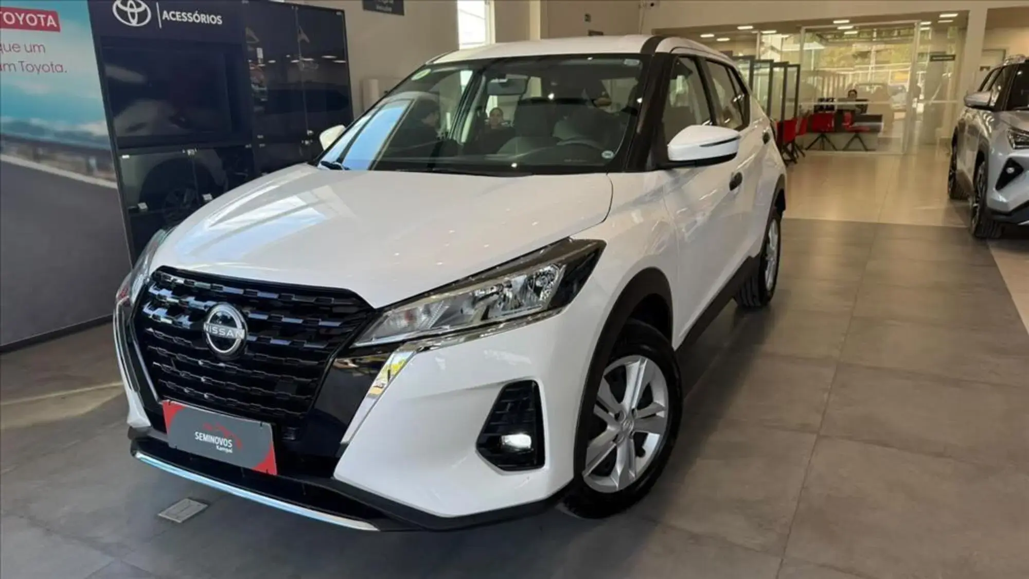 Kicks 1.6 16V Flexstart Active Xtronic