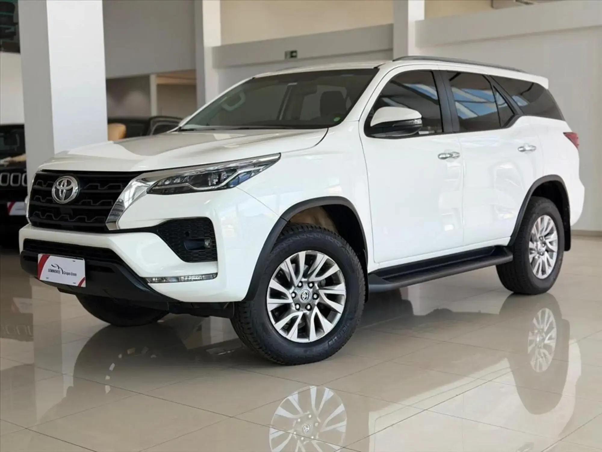 Hilux Sw4 2.7 Vvt-I Flex Srv 7L 4X2 Automático
