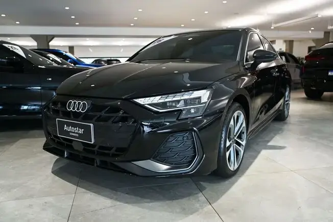Audi A3 Sedan Performance 2.0 TFSI S-tronic
