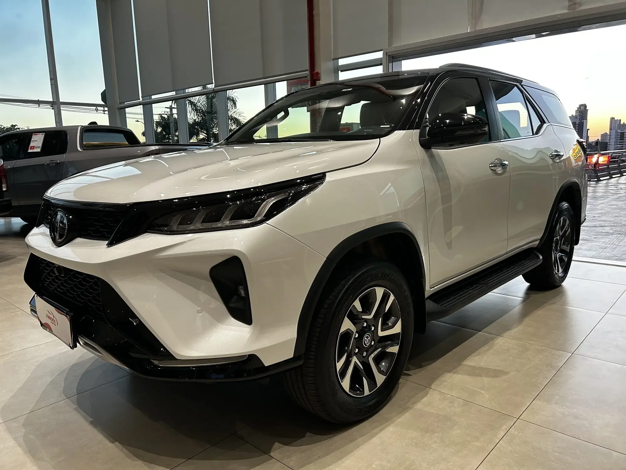 Hilux Sw4 2.8 D-4D Turbo Diesel Diamond 7L 4X4 Automático 3