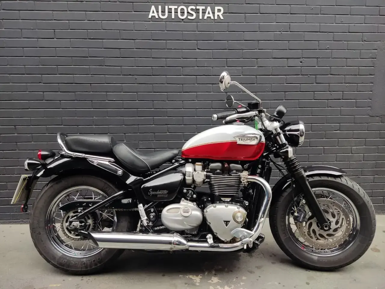 galeria Bonneville Speedmaster