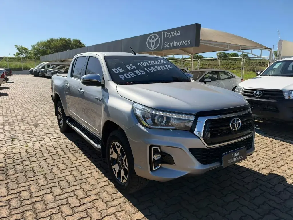 galeria HILUX
