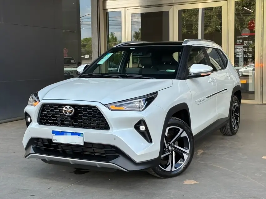 galeria YARIS CROSS