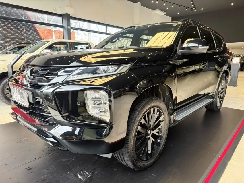 galeria PAJERO SPORT