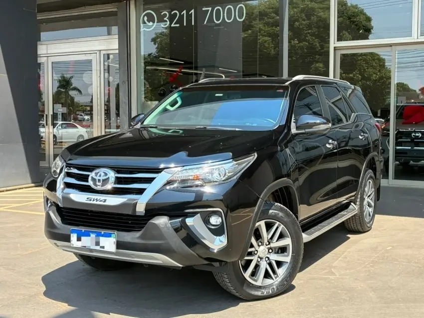 galeria HILUX SW4