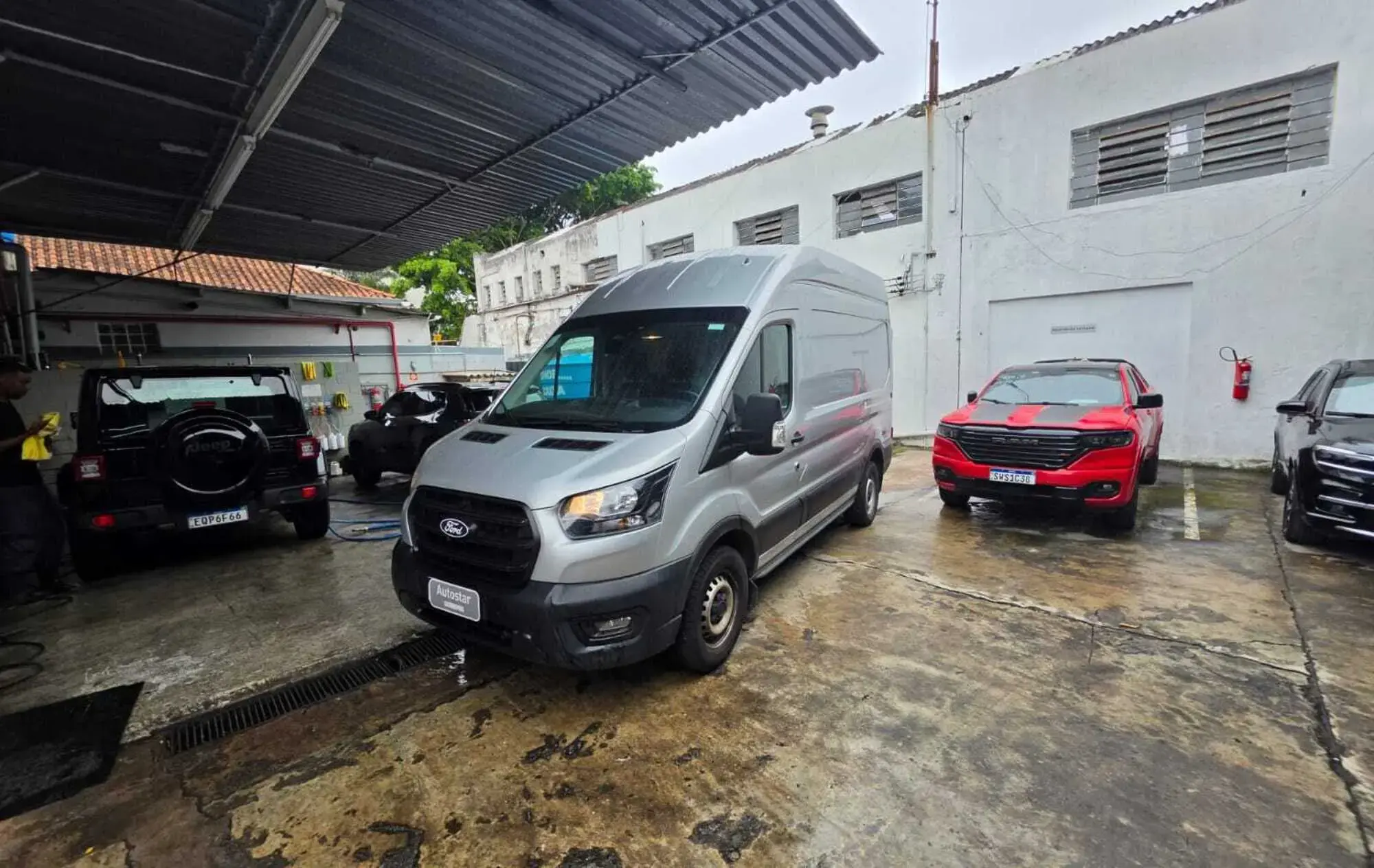 Transit Furgão 2.0 Turbo Diesel