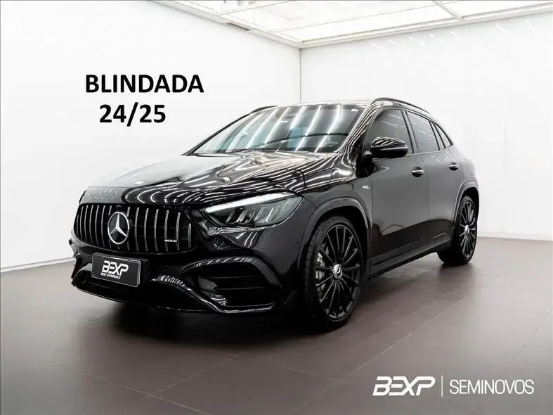 galeria GLA 35 AMG