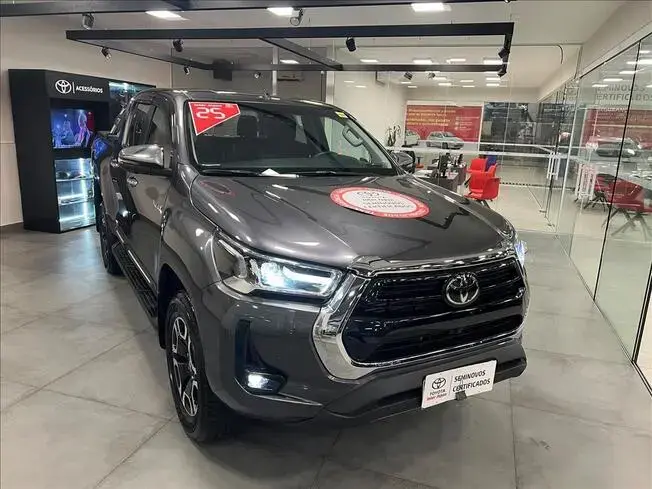 Toyota HILUX 2.8 D-4D TURBO DIESEL CD SRX 4X4 AUTOMÁTICO